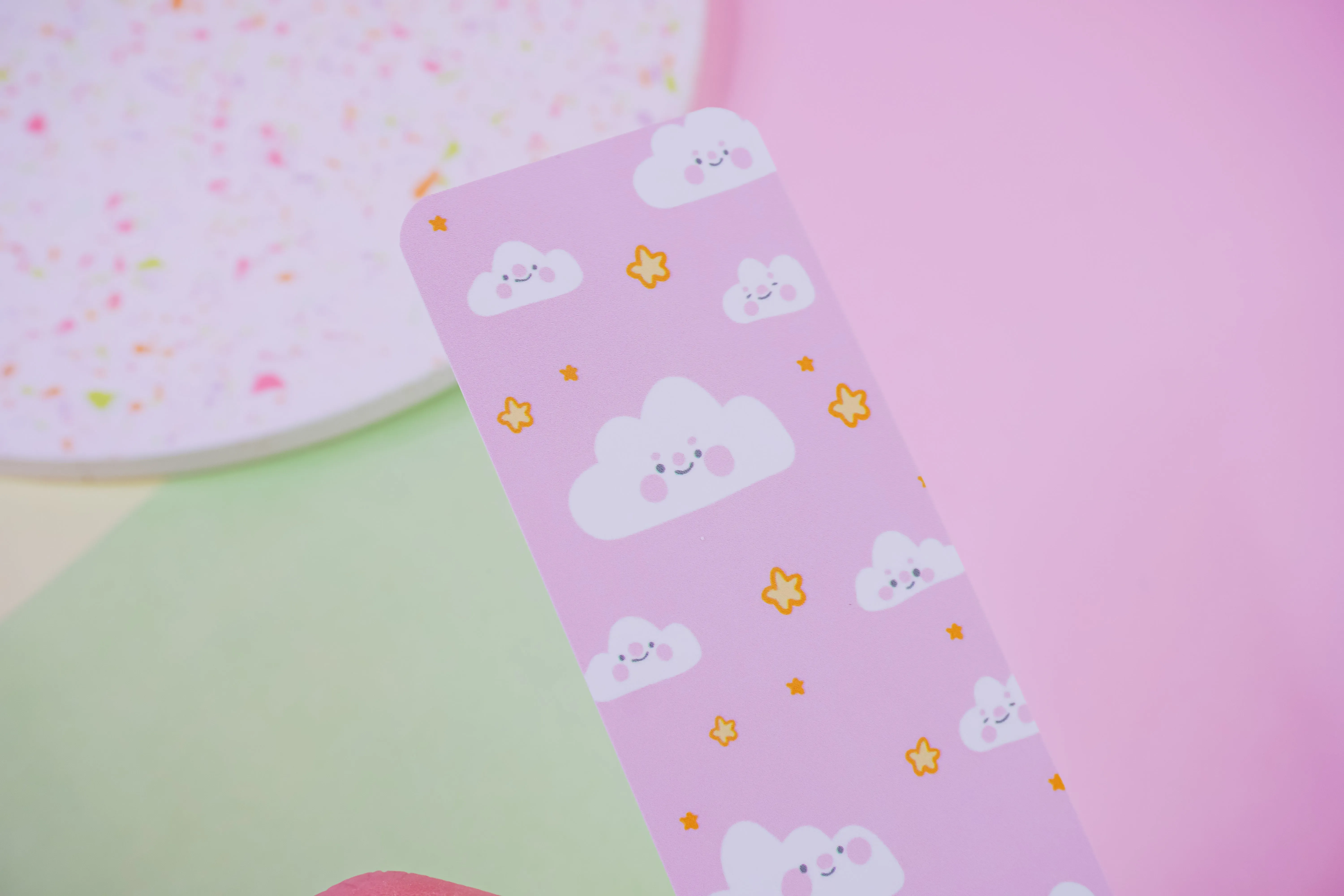 Bumblebutt Bee Bookmark | Cute Kawaii Vinyl Bookmark for Book Lovers & Bookish Stationery Gift