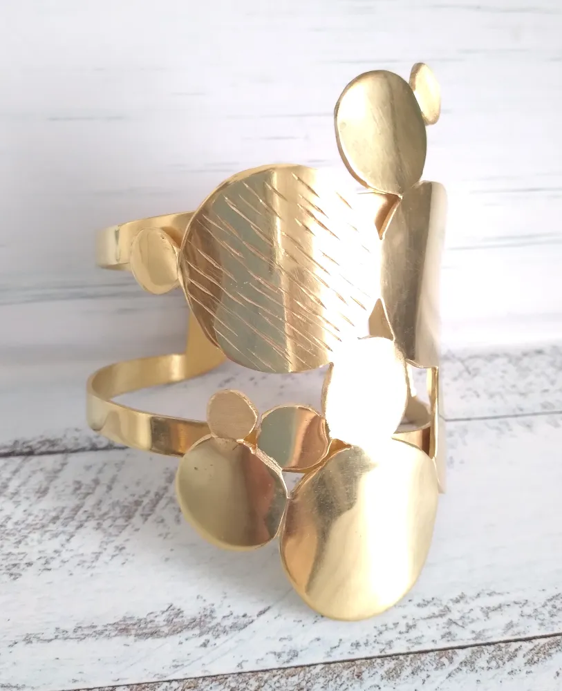 Full Moons Cuff