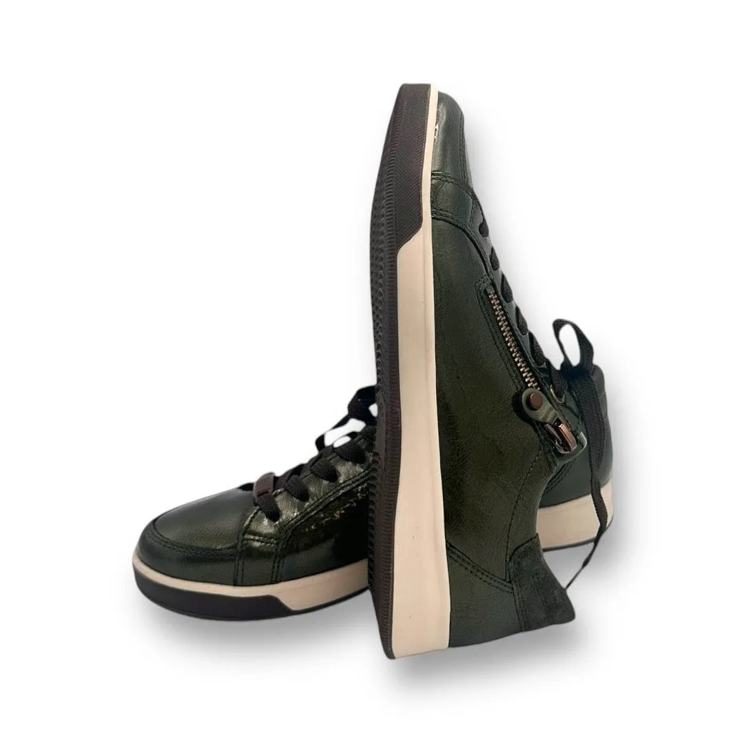 Rei Low - Forest